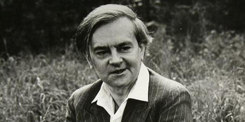 Weöres Sándor (Szombathely, 1913. június 22. – Budapest, 1989. január 22.) Kossuth- és Baumgarten-díjas magyar költő, író, műfordító, irodalomtudós.